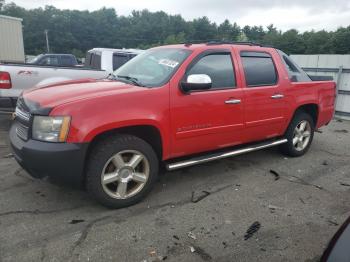  Salvage Chevrolet Avalanche