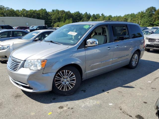  Salvage Chrysler Minivan