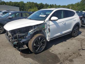  Salvage Hyundai TUCSON