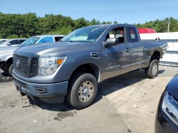  Salvage Nissan Titan