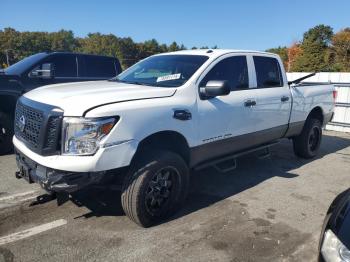  Salvage Nissan Titan