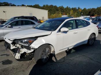  Salvage Kia Cadenza