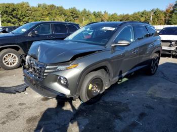  Salvage Hyundai TUCSON