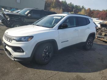  Salvage Jeep Compass