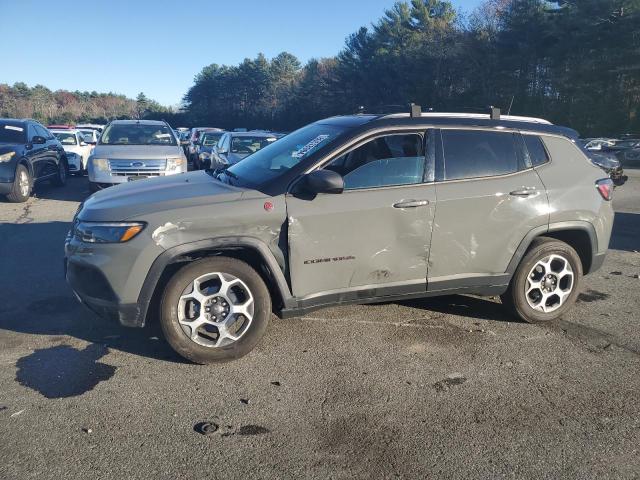  Salvage Jeep Compass