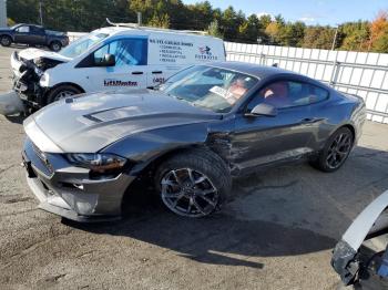  Salvage Ford Mustang