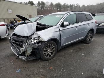  Salvage Mitsubishi Outlander