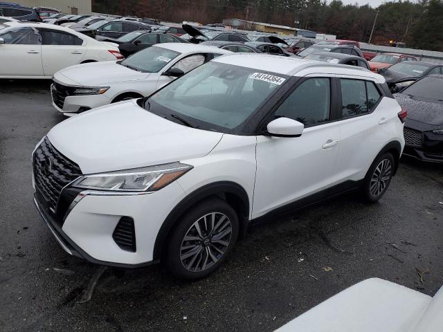  Salvage Nissan Kicks