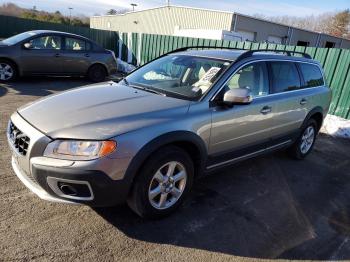  Salvage Volvo XC70