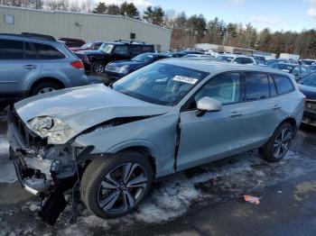  Salvage Volvo V60