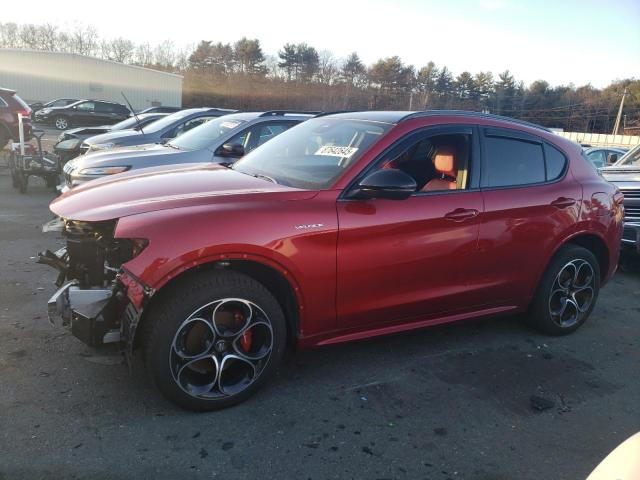  Salvage Alfa Romeo Stelvio