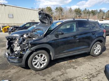  Salvage Hyundai TUCSON