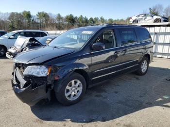  Salvage Chrysler Minivan