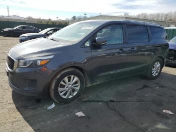  Salvage Kia Sedona