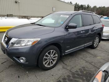  Salvage Nissan Pathfinder
