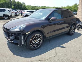  Salvage Porsche Cayenne