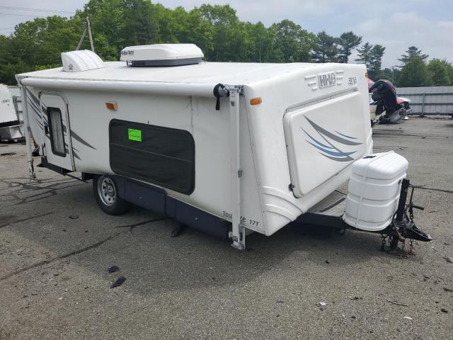  Salvage Hilo Trailer