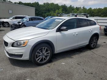  Salvage Volvo V60