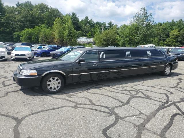  Salvage Lincoln Towncar