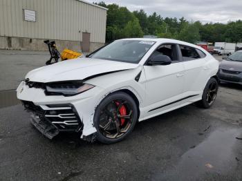  Salvage Lamborghini Urus