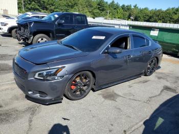  Salvage Nissan Maxima