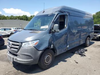  Salvage Mercedes-Benz Sprinter