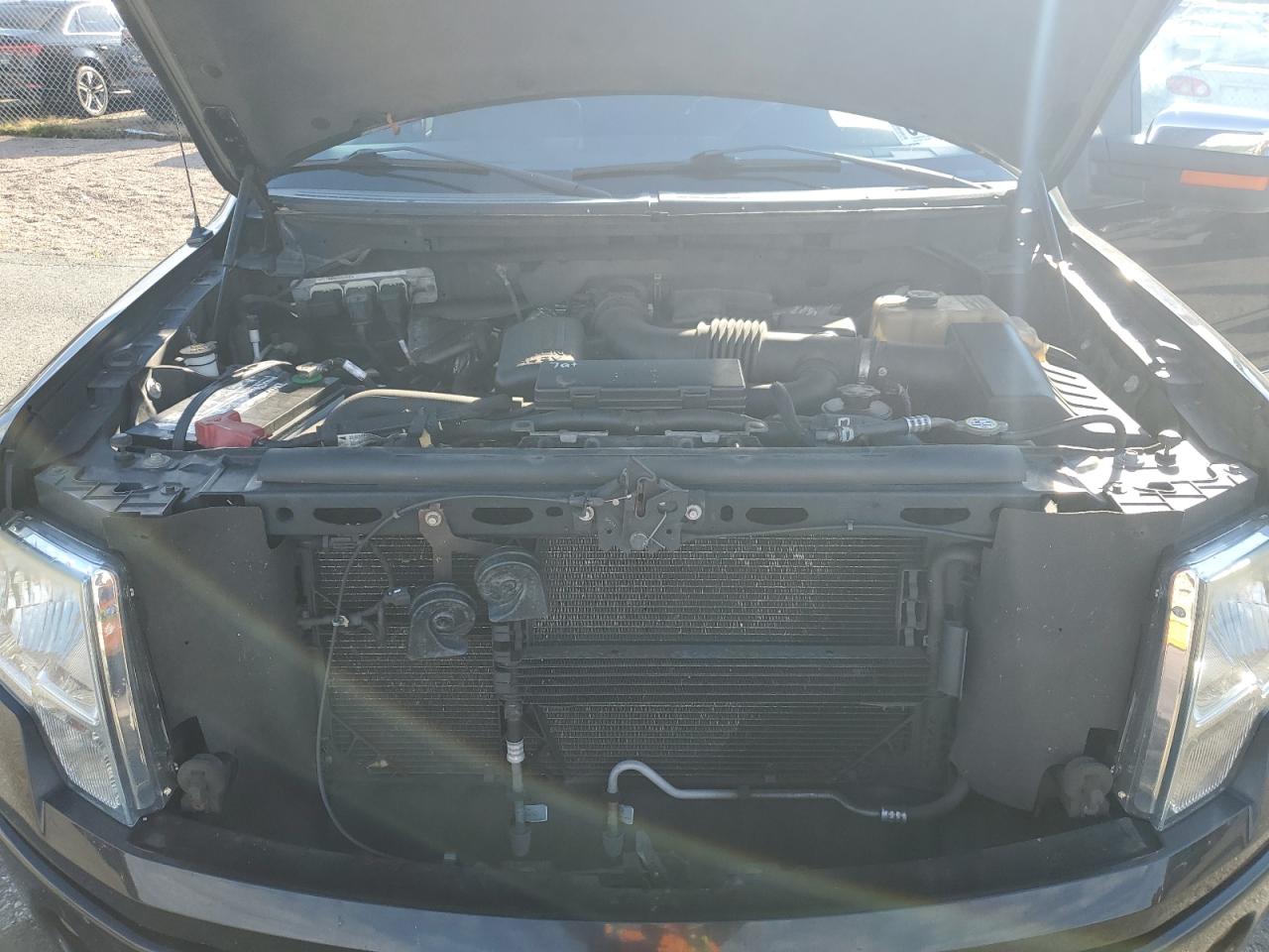 Ford F-150 Supercrew Image 12