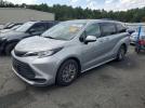 Toyota Sienna Le Image 1