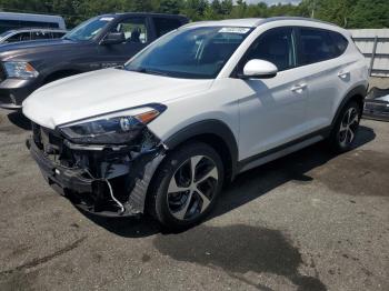  Salvage Hyundai TUCSON