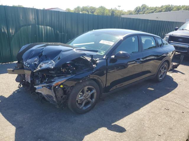  Salvage Kia K4 Lx