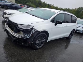  Salvage Chrysler Pacifica