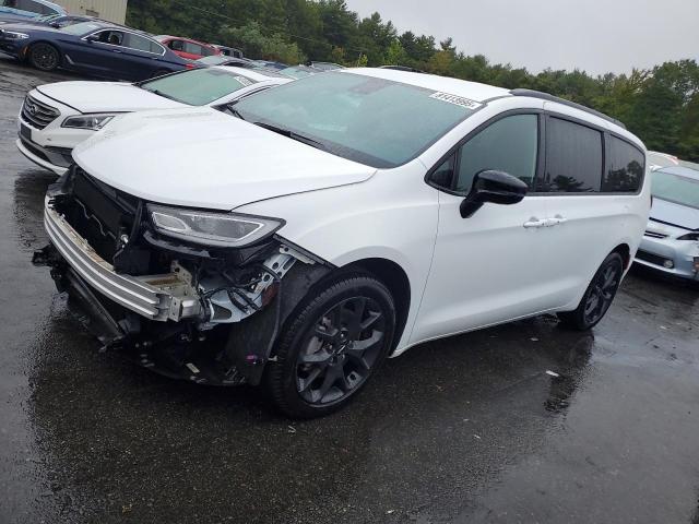  Salvage Chrysler Pacifica