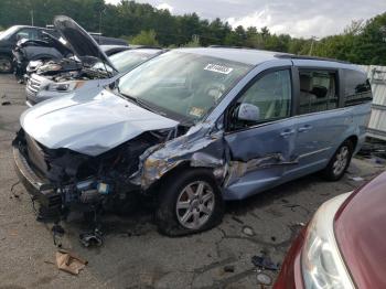  Salvage Chrysler Minivan