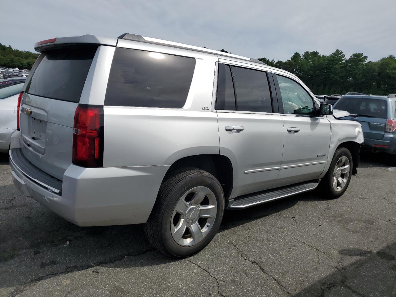 Chevrolet Tahoe K1500 Ltz Image 2