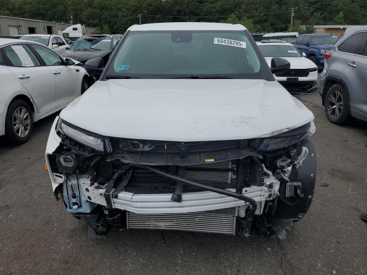 Chevrolet Trailblazer Ls Image 11