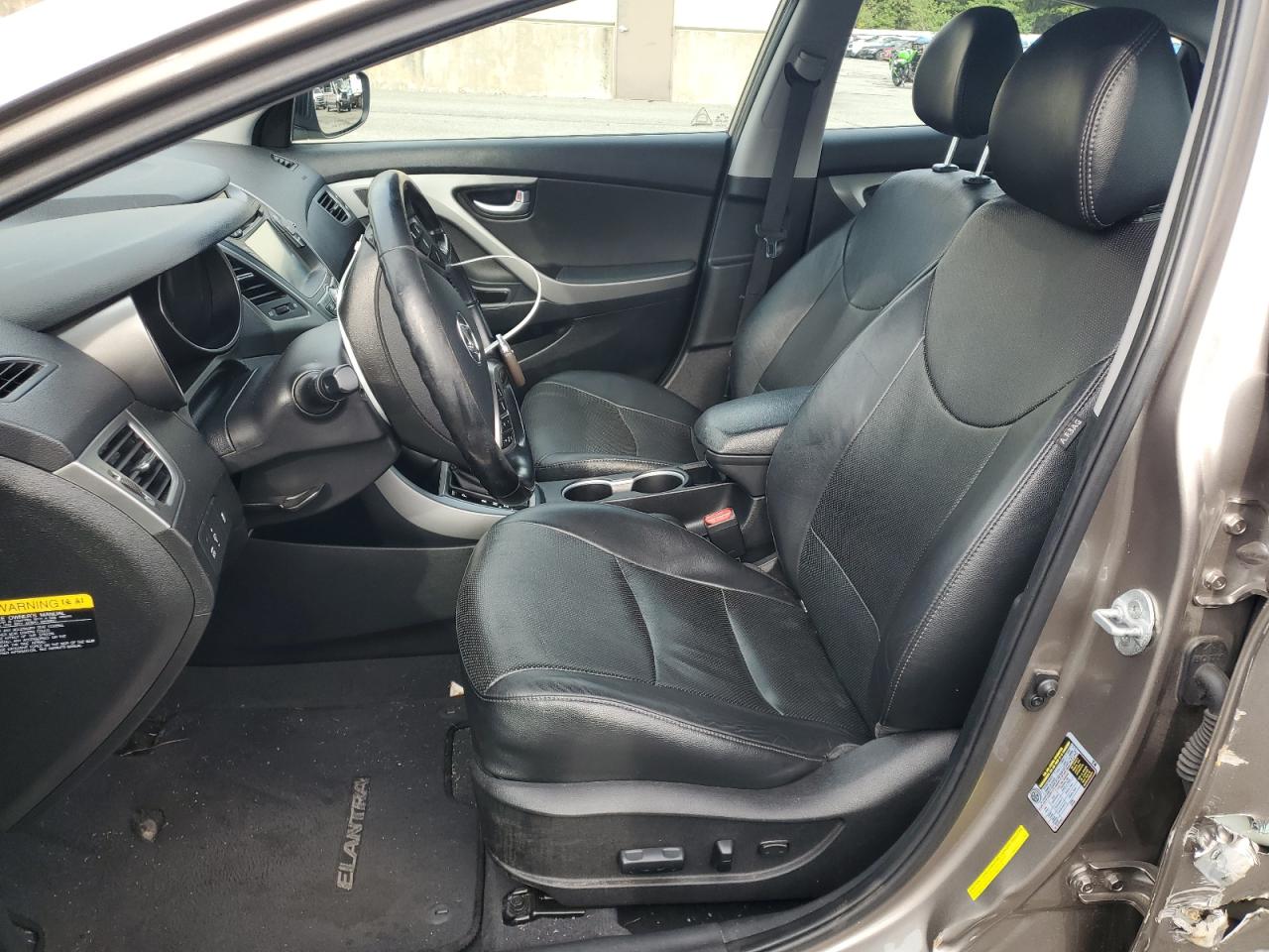 Hyundai ELANTRA Se Image 3