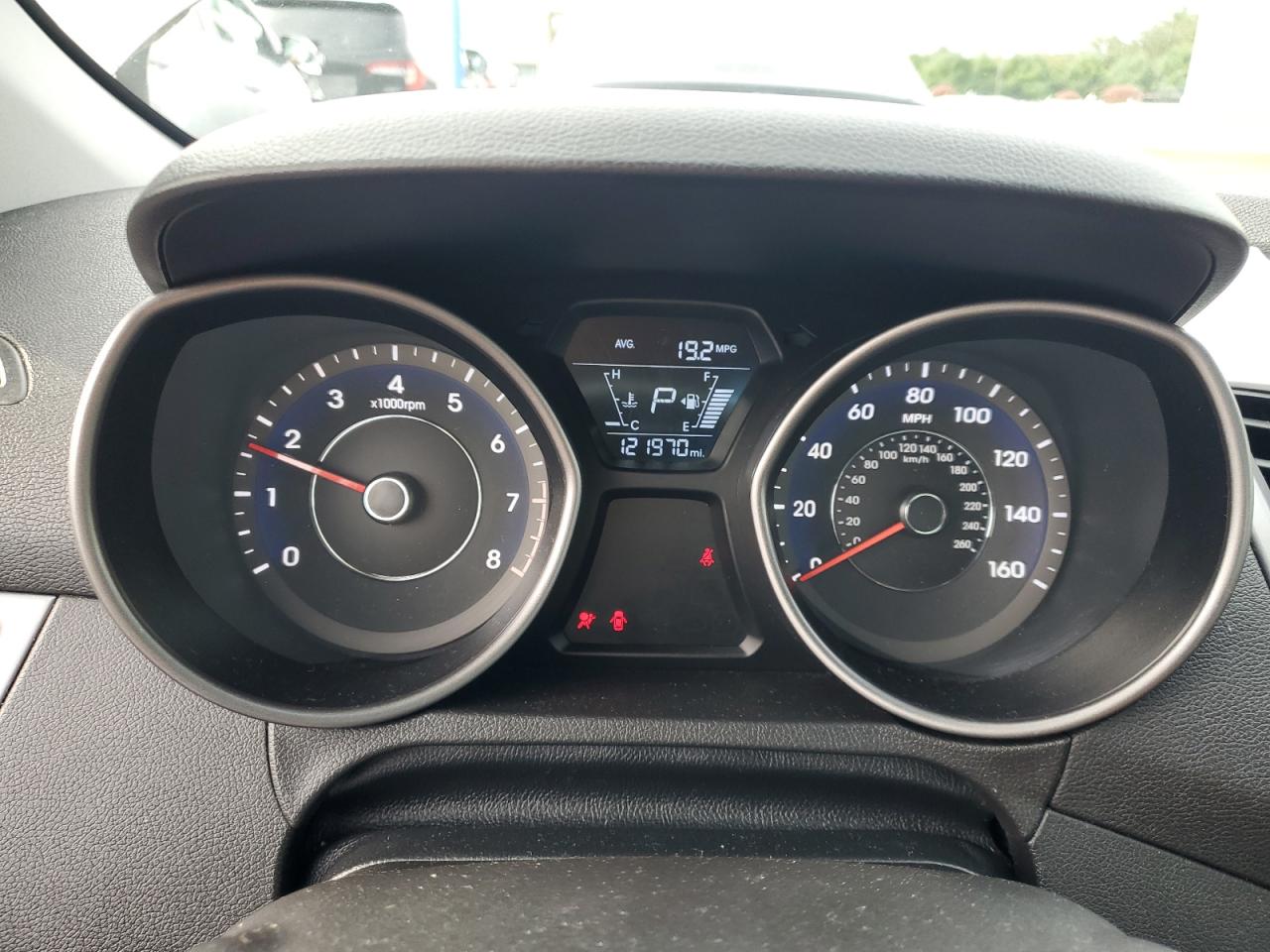 Hyundai ELANTRA Se Image 8