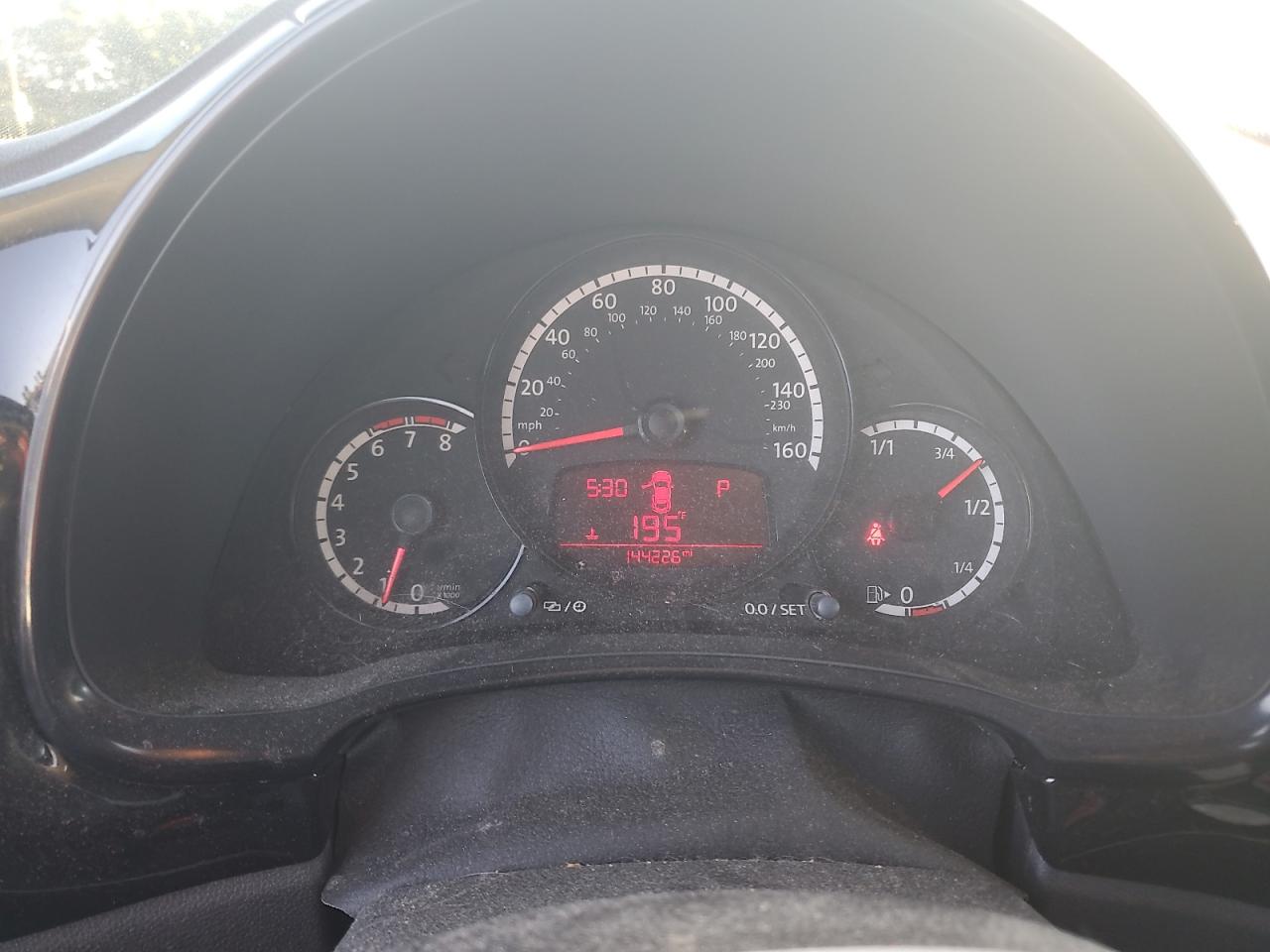 Volkswagen Beetle Image 6