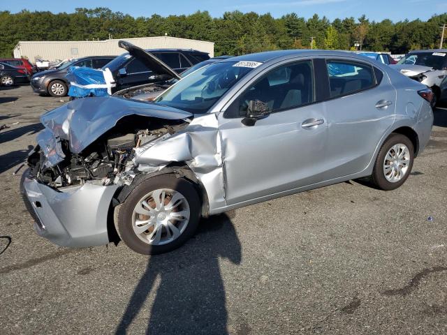  Salvage Toyota Yaris