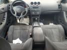 Nissan Altima Base Image 9