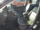 Volkswagen Passat S Image 4