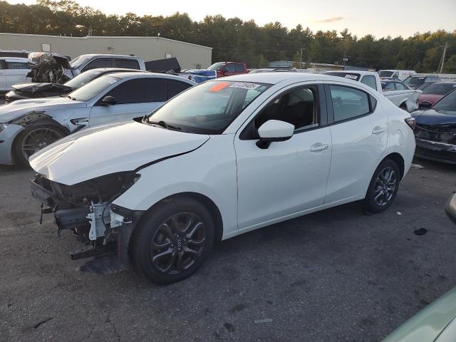  Salvage Toyota Yaris