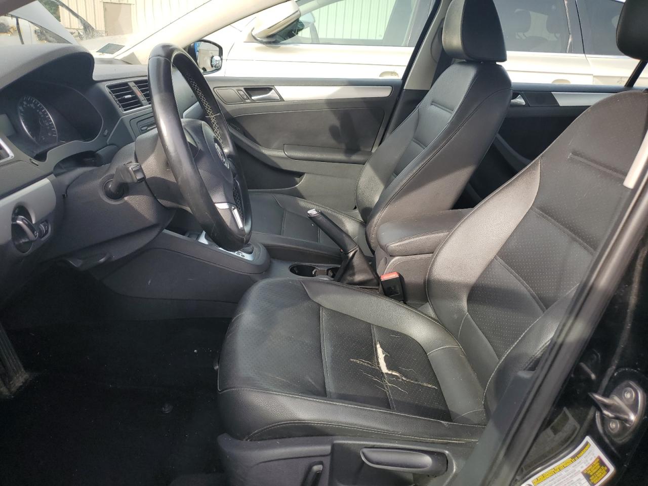 Volkswagen Jetta Se Image 3