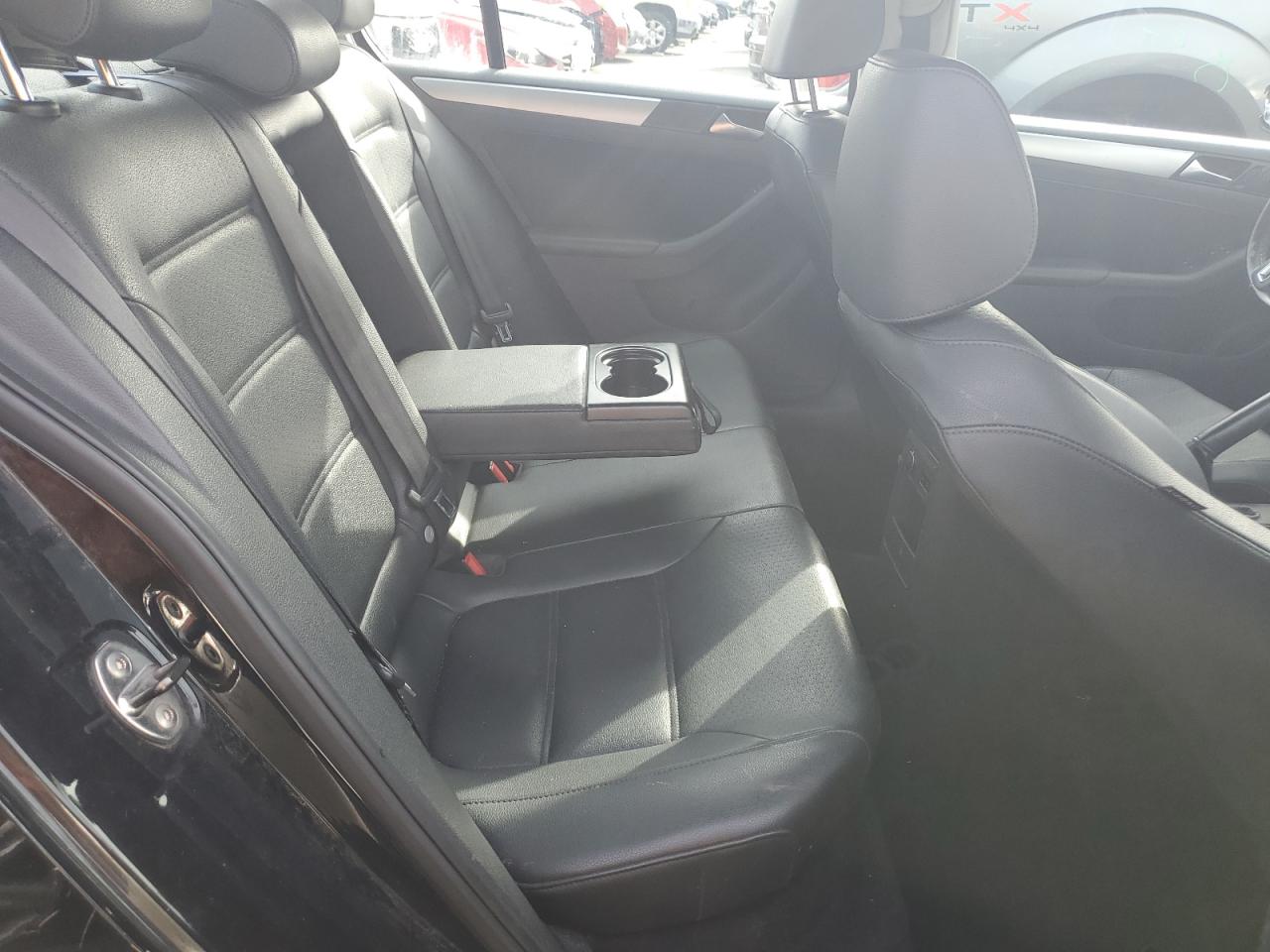 Volkswagen Jetta Se Image 6