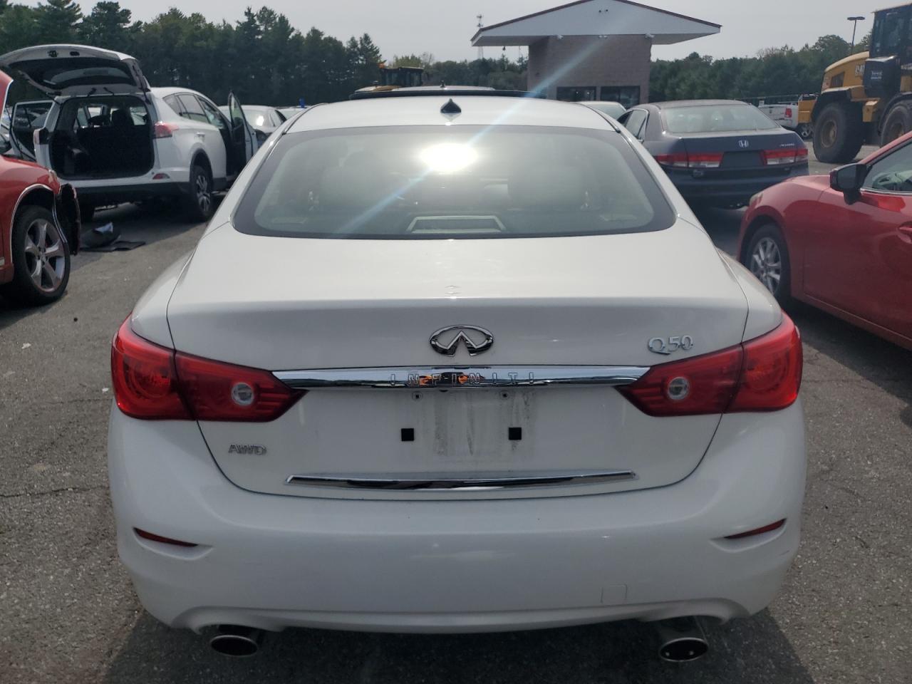 INFINITI Q50 Base Image 8