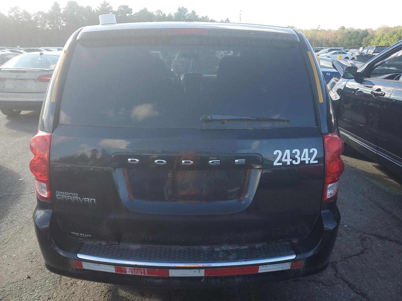 Dodge Caravan Se Image 10