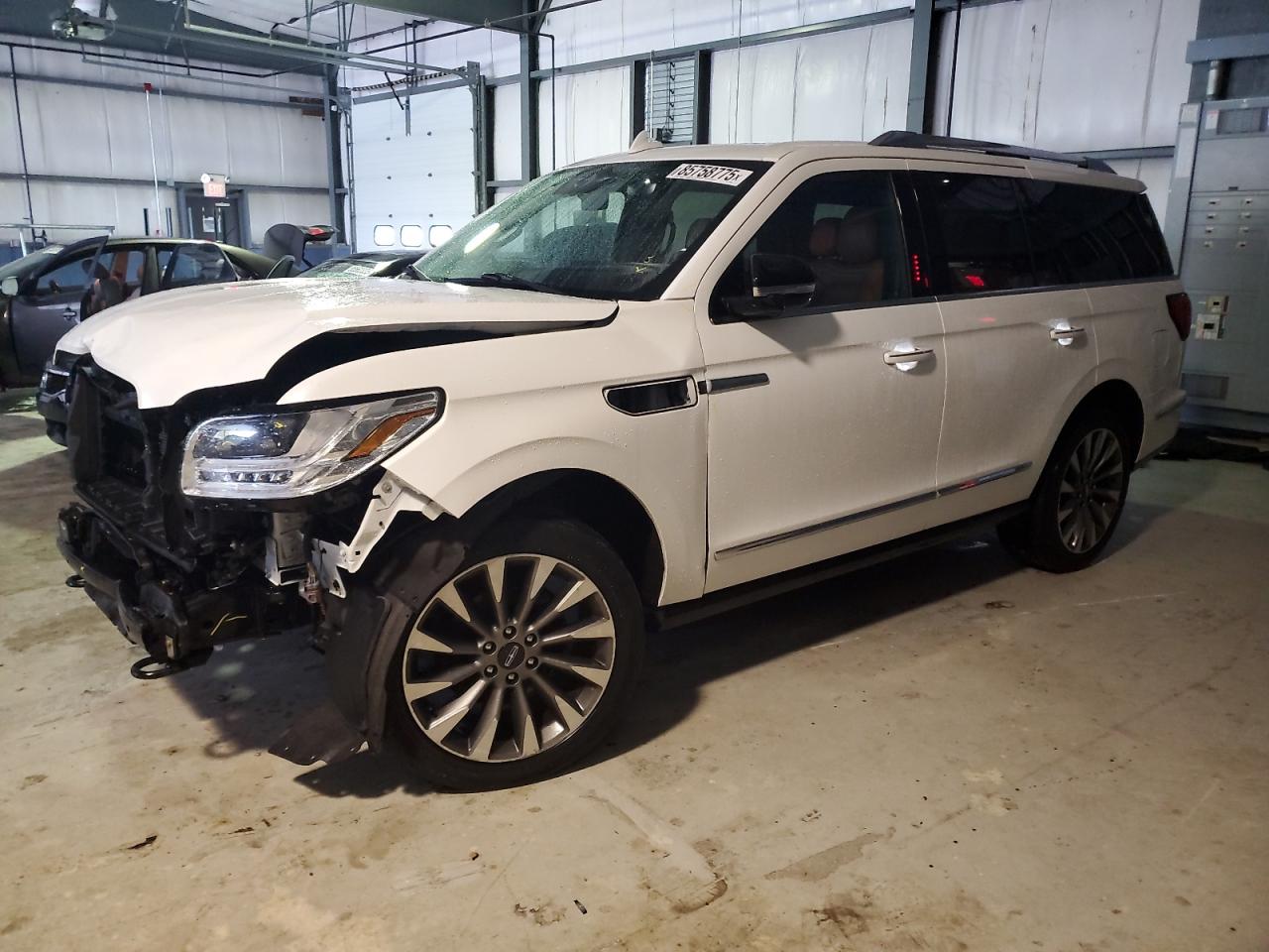 Lincoln Navigator Reserve Image 1