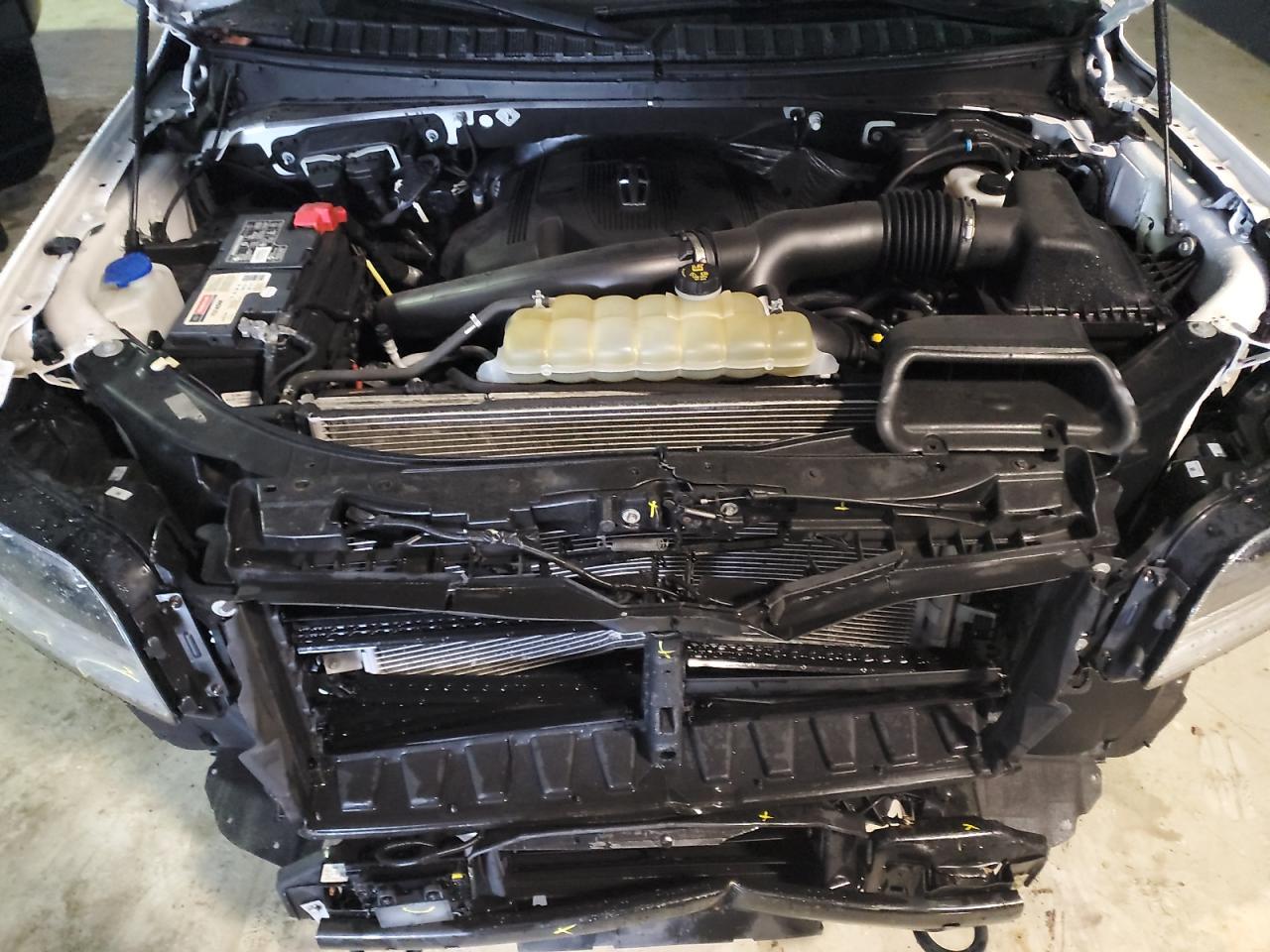 Lincoln Navigator Reserve Image 2