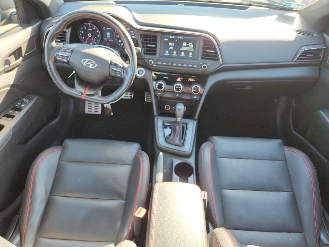 Hyundai ELANTRA Sport Image 6