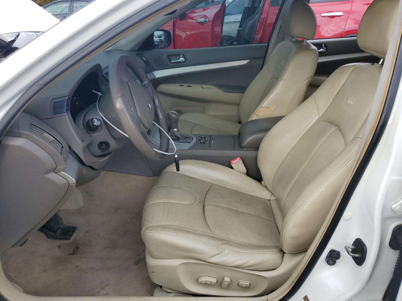 INFINITI G37 Image 11